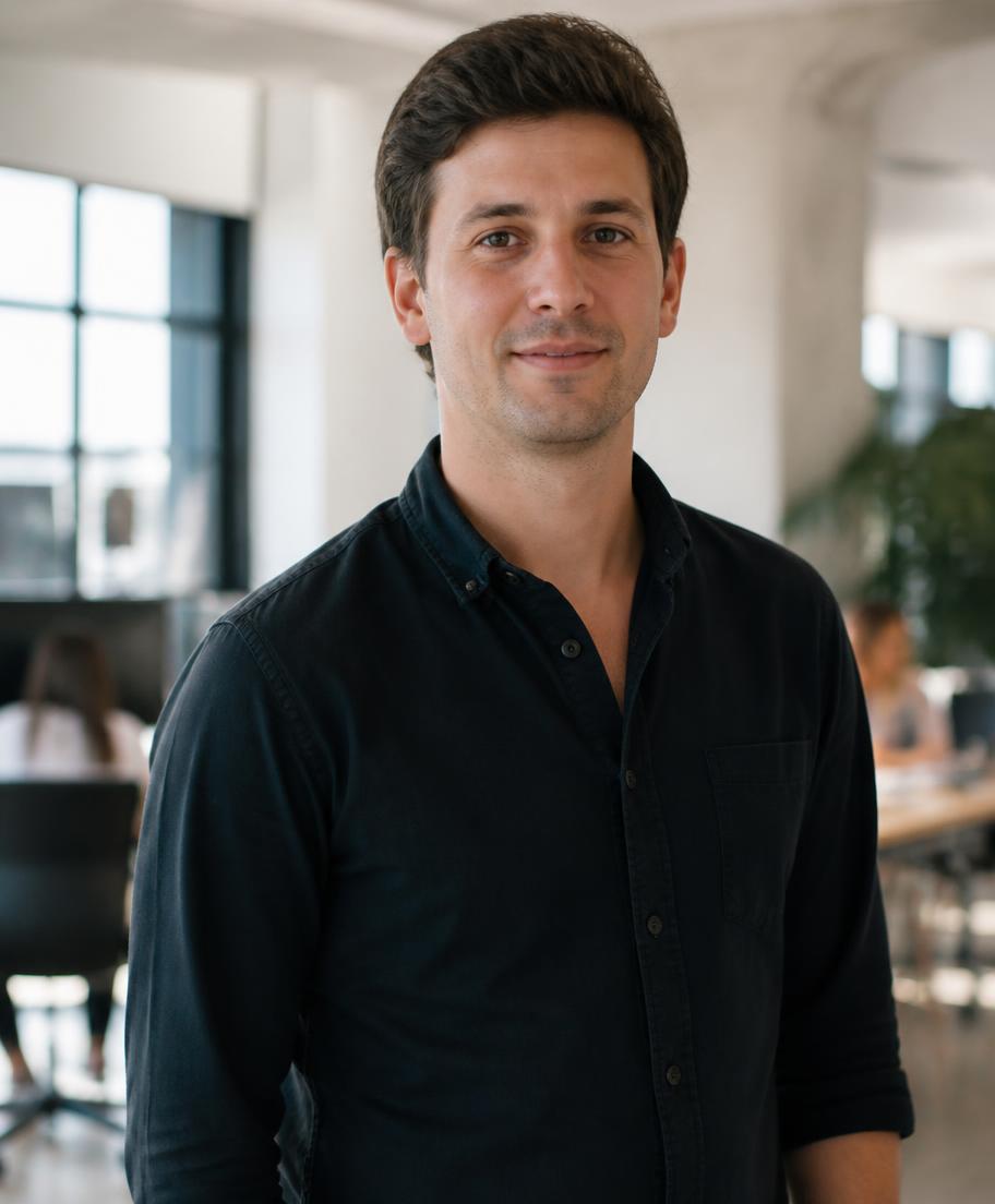 Portrait of Robert, co-founder of HEINEKE & FRAATZ